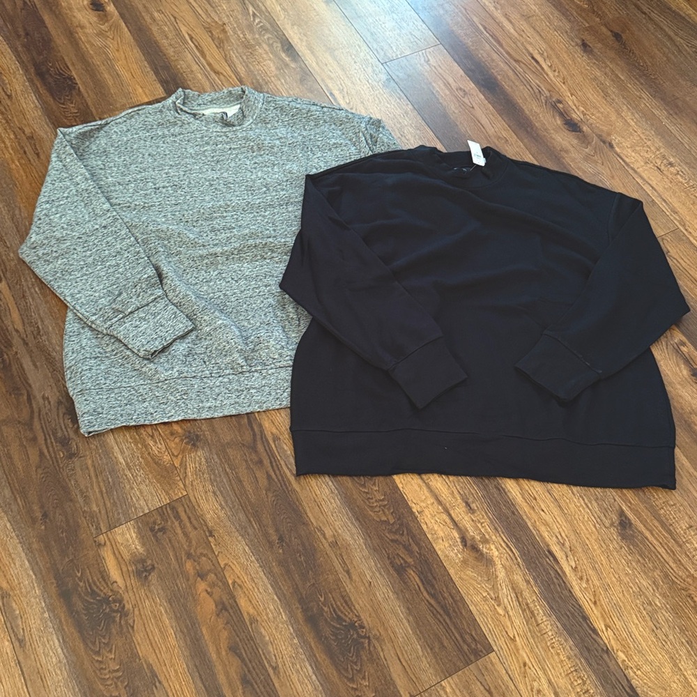 GAP Maternity Sweatshirt lot in Gray and Black size XL
1 grey and 1 black